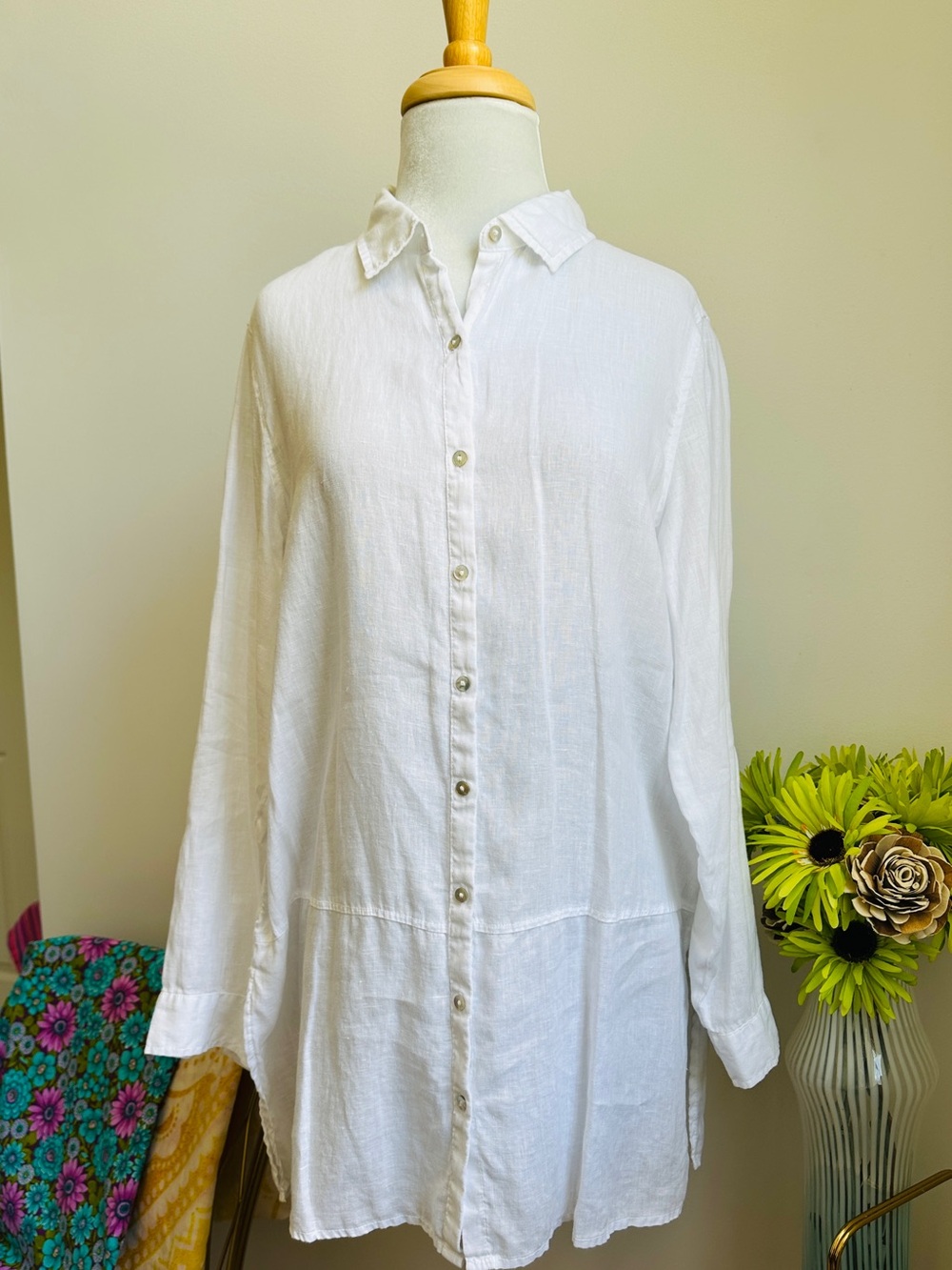 Tahari White Linen Button-Front Tunic